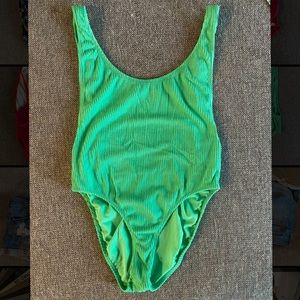 TOPSHOP Green One Piece Swim 💚